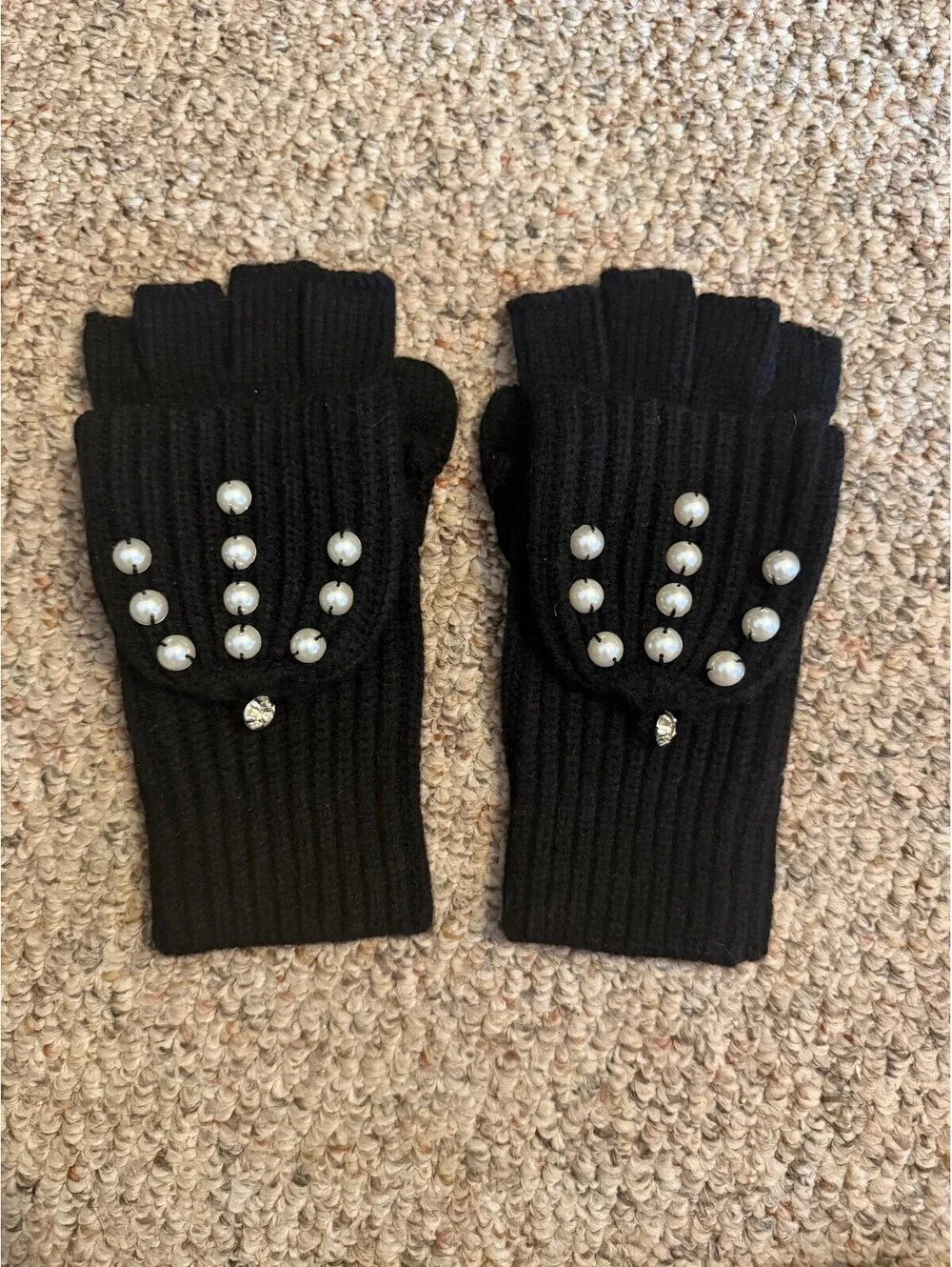 Kate Spade new york pearl/diamond detailed black fingerless mittens